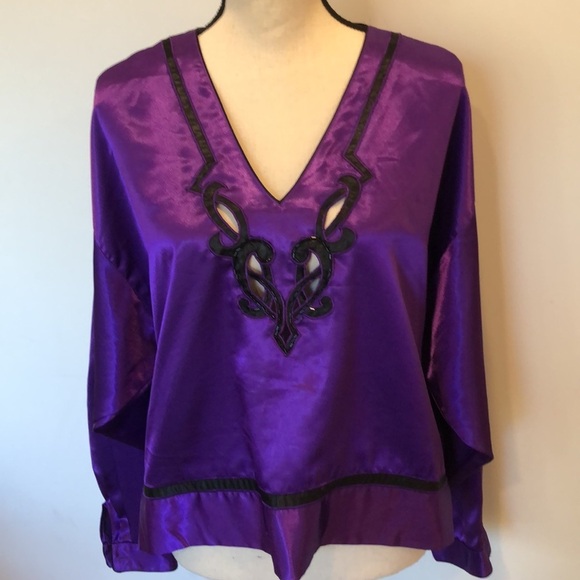 Victoria’s Secret purple with black beaded design long sleeve top pullover M - Picture 14 of 14
